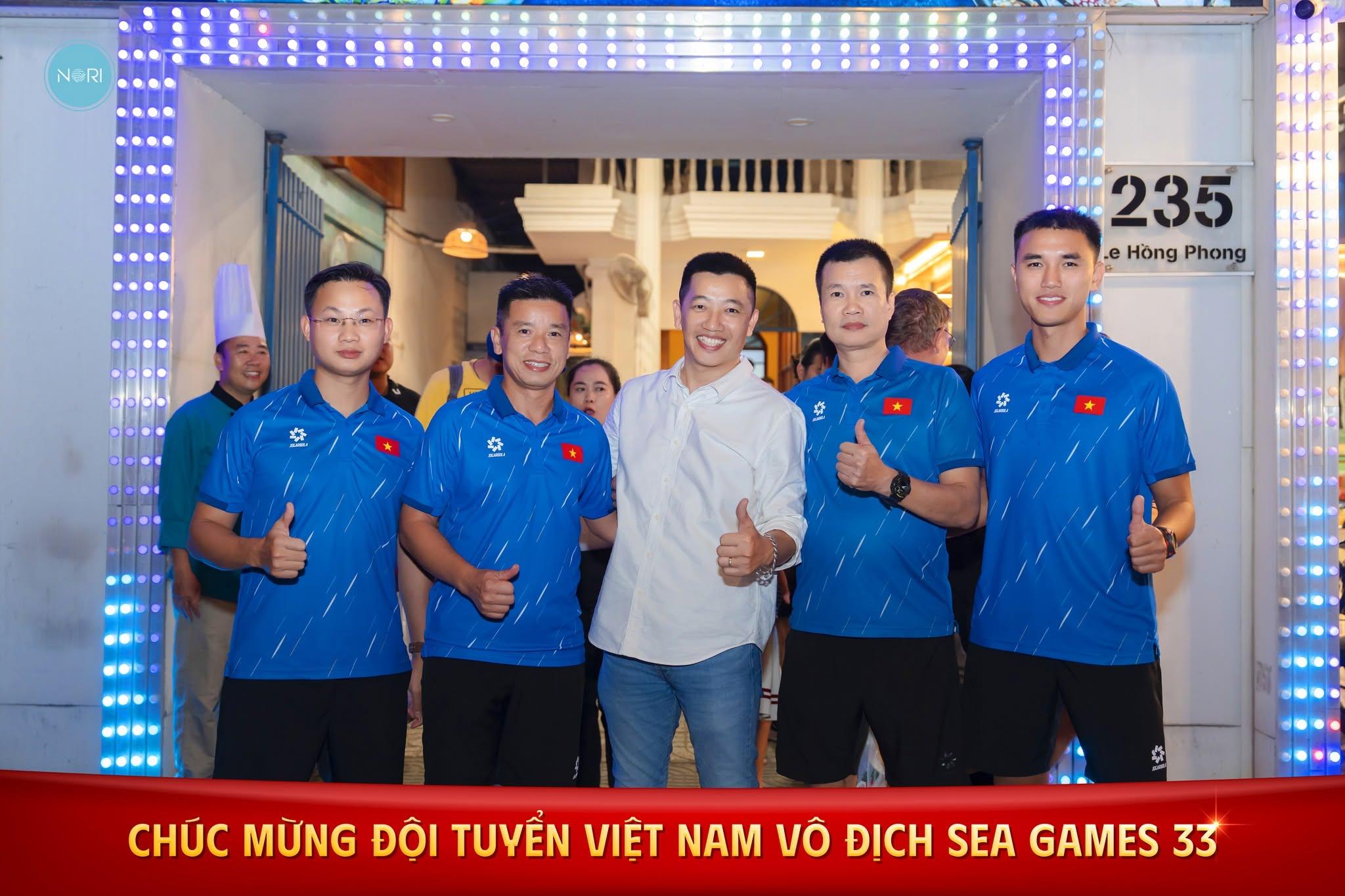 Thực khách và đội tuyển quốc gia tại NORI